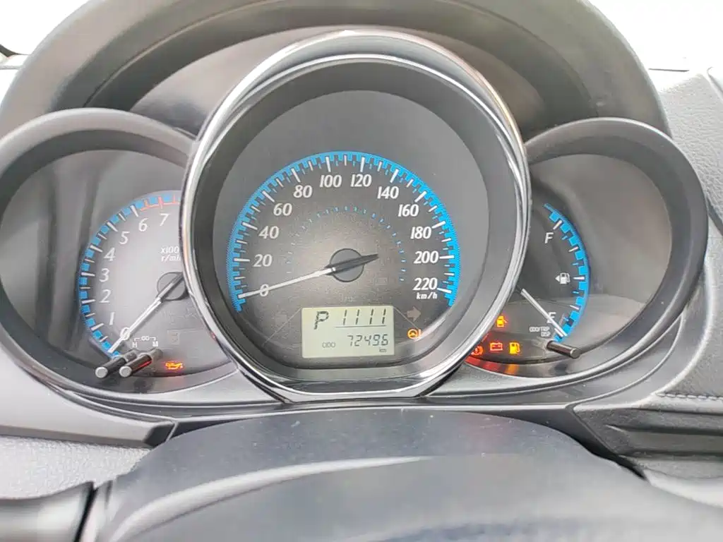 Toyota Yaris L — миниатюра 12