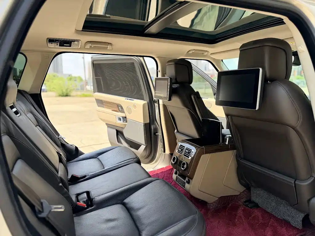 Land Rover Range Rover — миниатюра 6