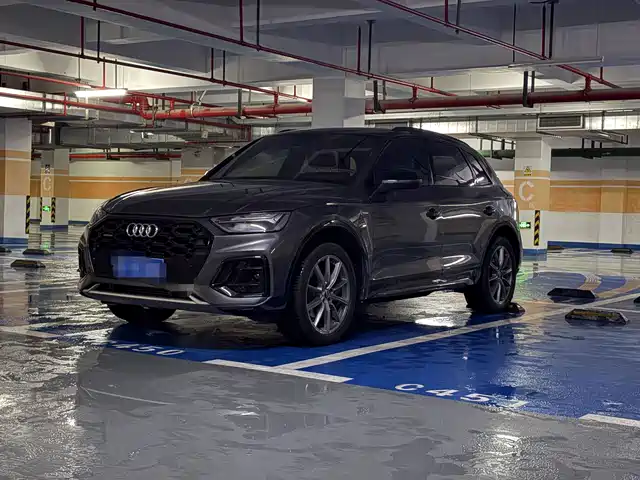 Audi Q 5 L 2022 40 T — фото 1