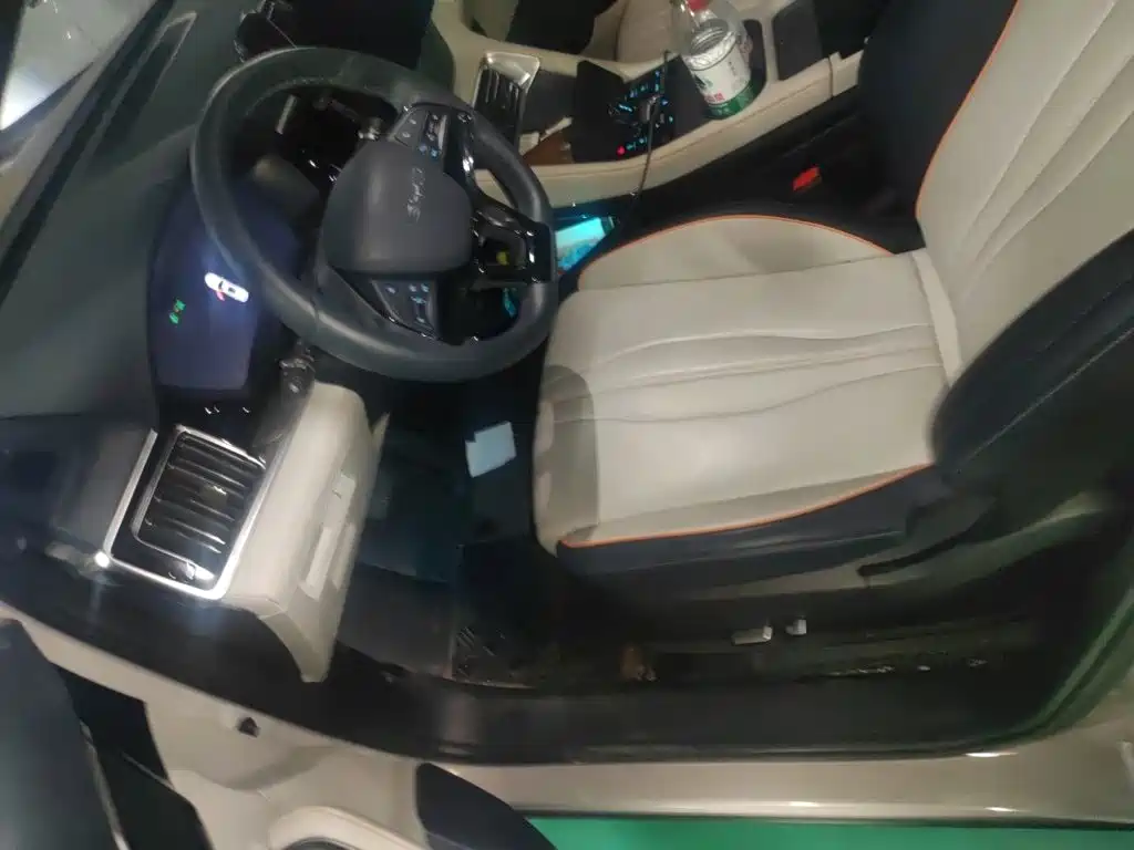 BYD PLUS New Energy — миниатюра 8