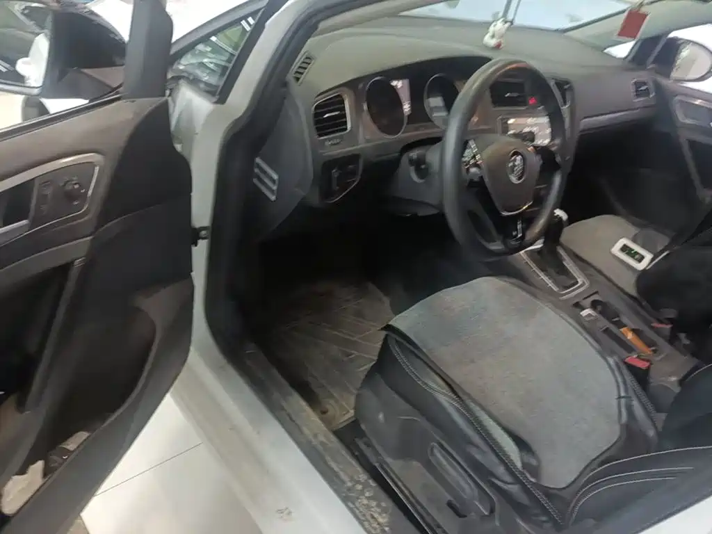 Volkswagen Golf — миниатюра 16