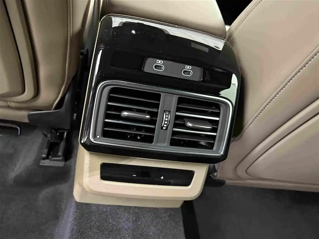 Audi Q5L — миниатюра 16