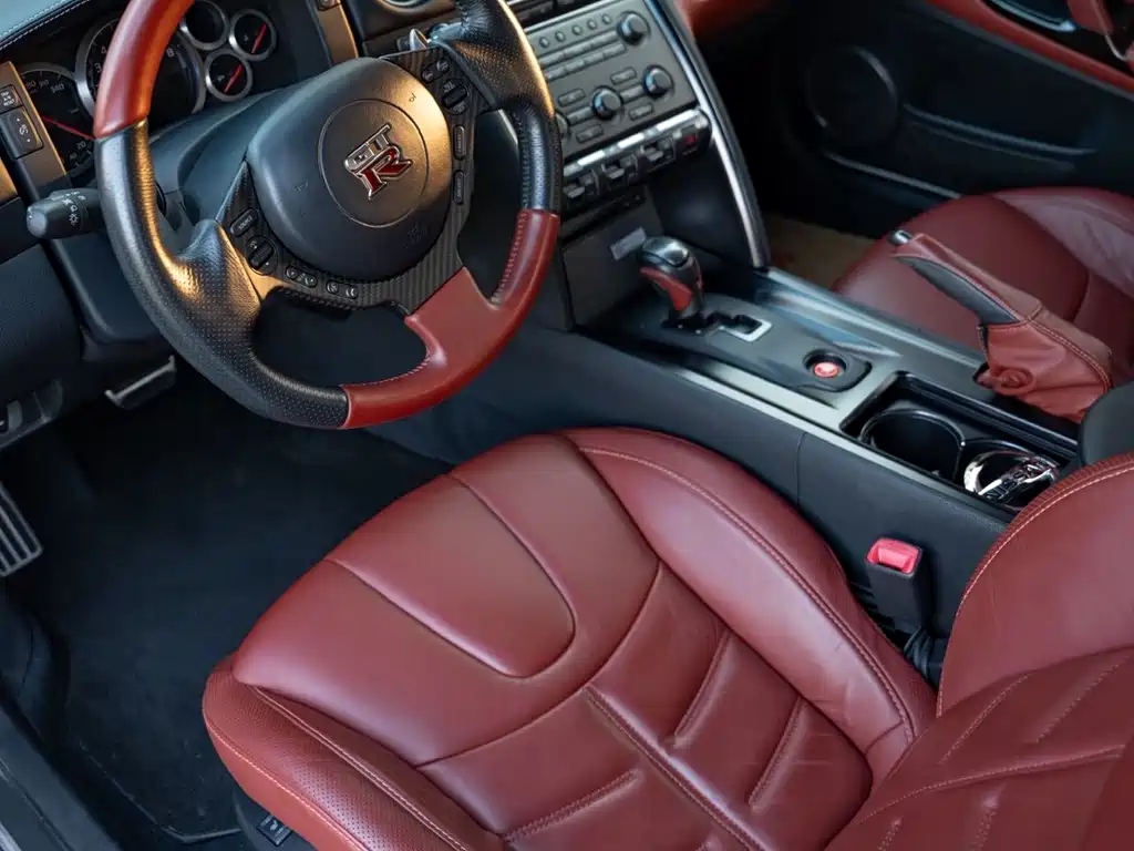 Nissan GT-R — миниатюра 22