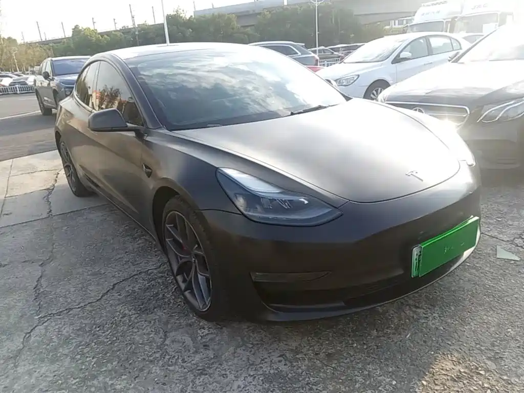Tesla Model 3 — миниатюра 4