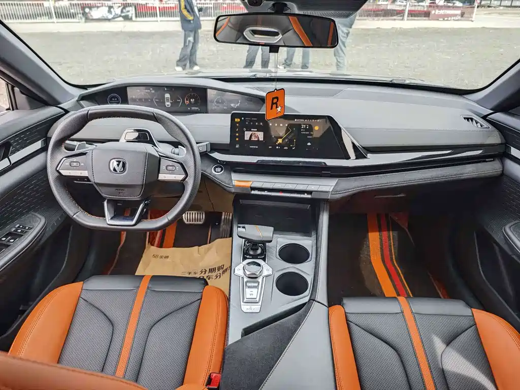 Changan UNI-V — миниатюра 5