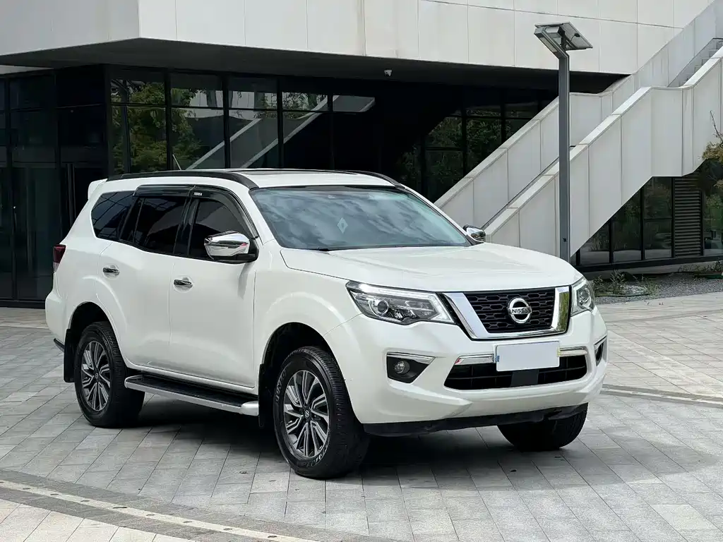 Nissan Terra — миниатюра 3