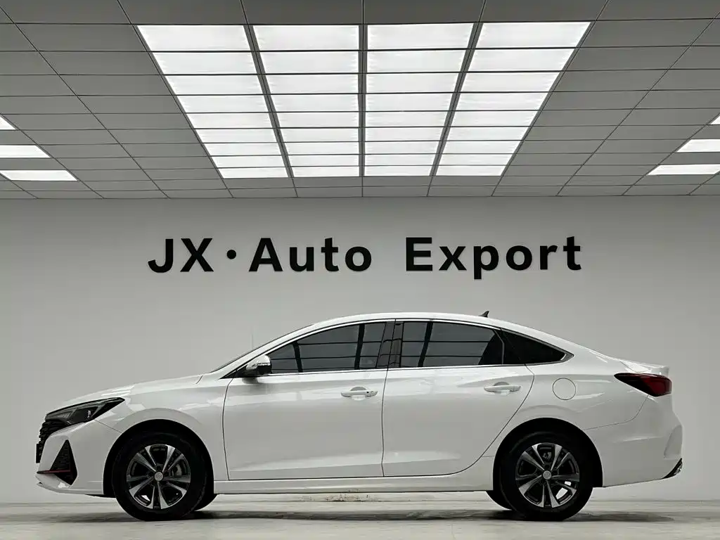 Changan Eado — миниатюра 8