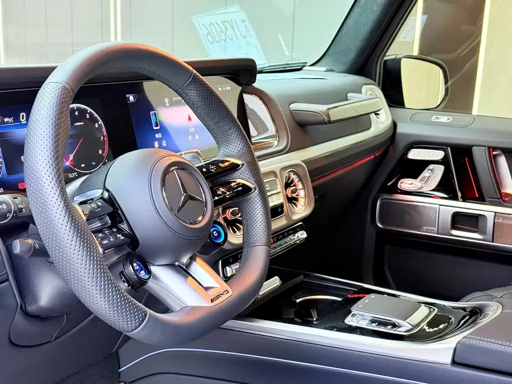 Mercedes-Benz G-Class — миниатюра 6
