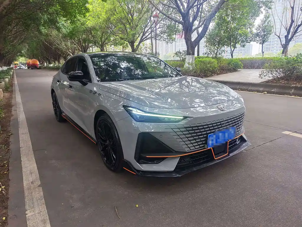 Changan UNI-V — миниатюра 3