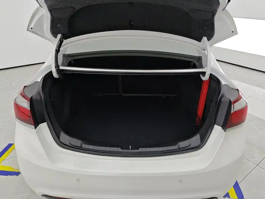 Chevrolet Cruze — миниатюра 4