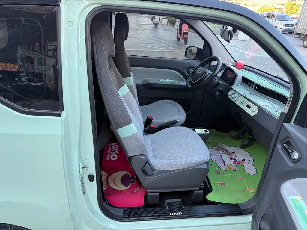 Wuling MINIEV — миниатюра 5