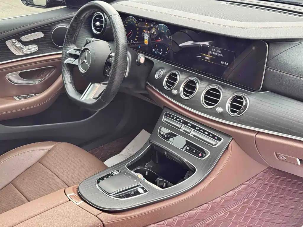 MERCEDES-BENZ E CLASS