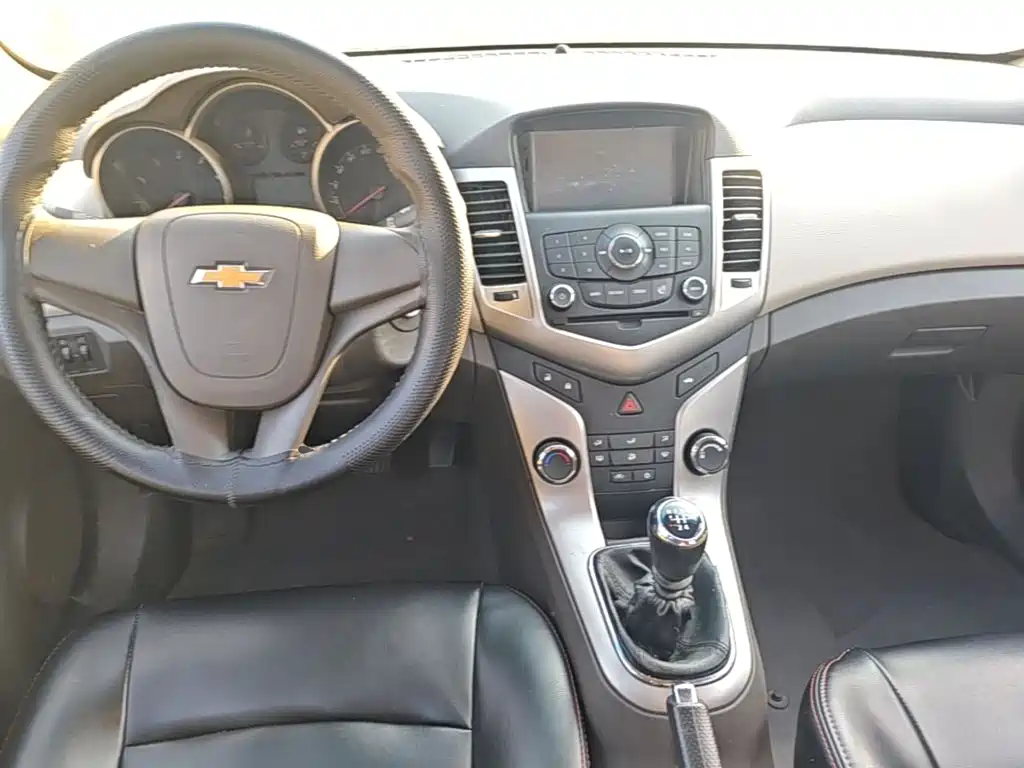 Chevrolet Cruze — миниатюра 10