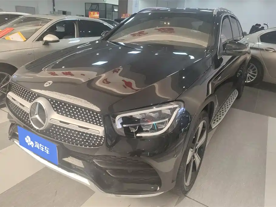 MERCEDES-BENZ GLC