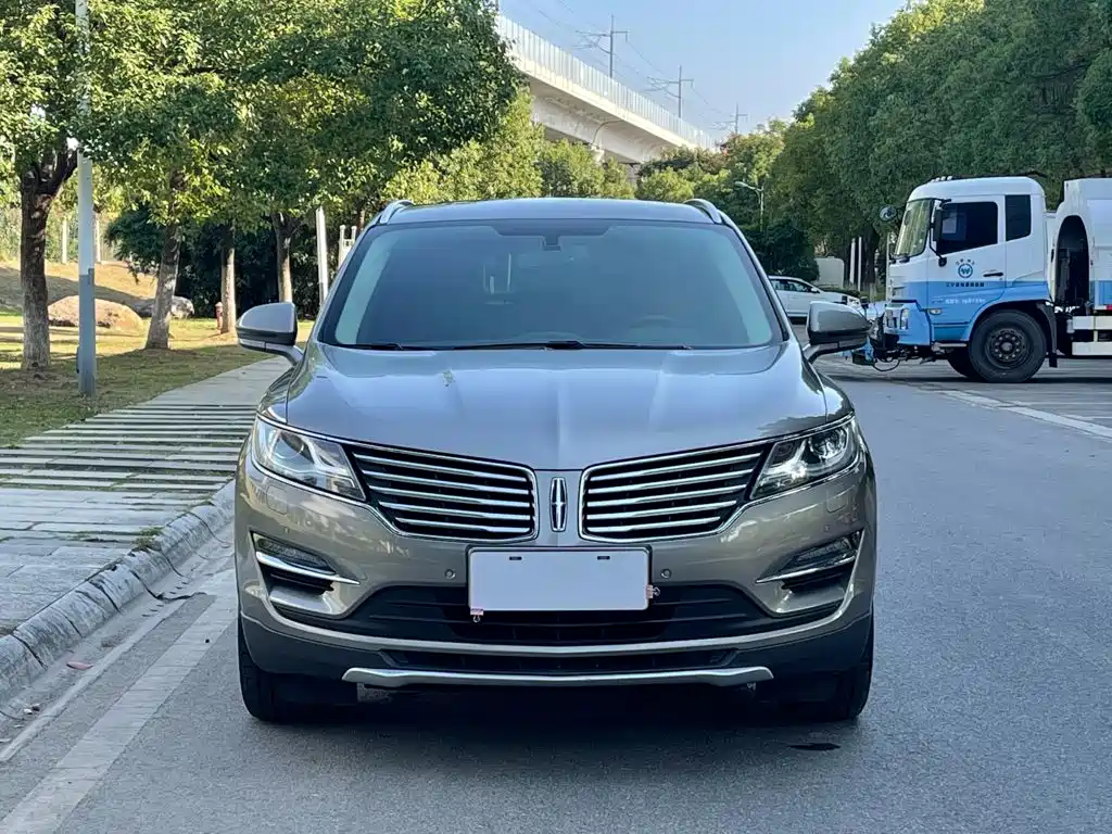 Lincoln MKC — миниатюра 3