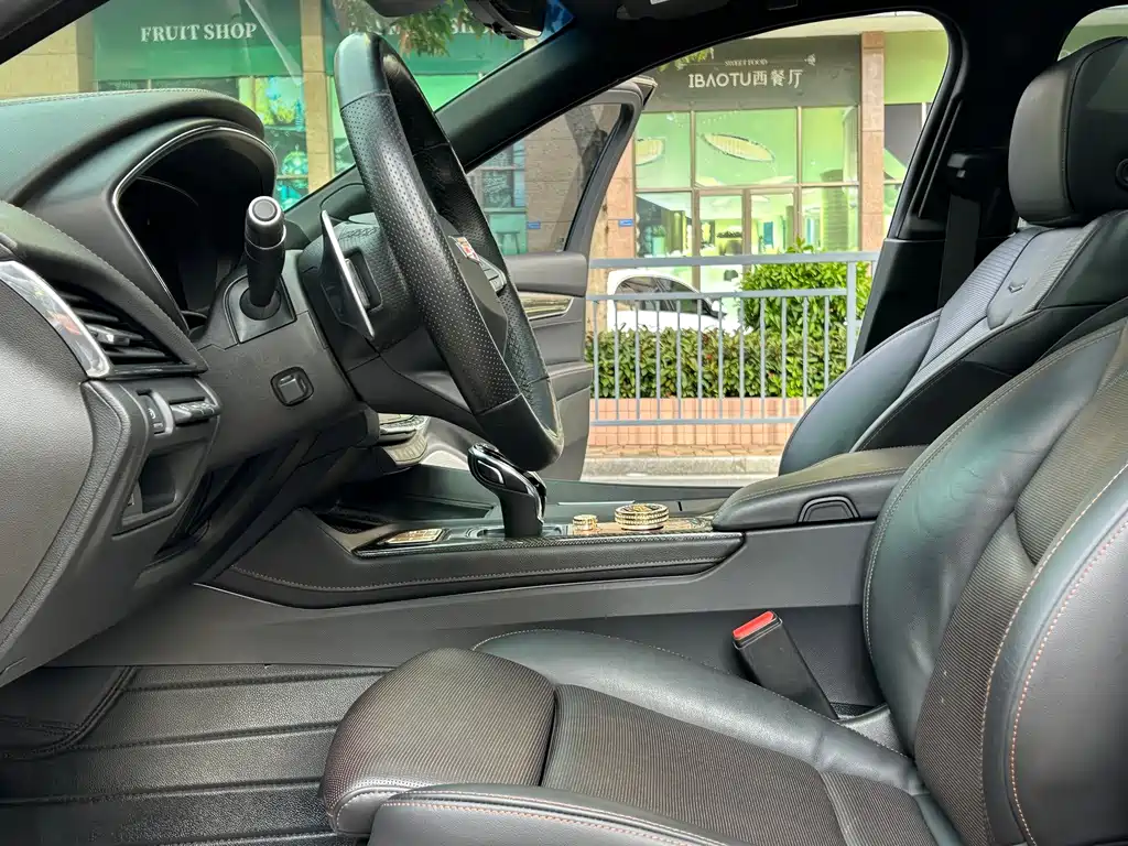 Cadillac CT5 — миниатюра 20