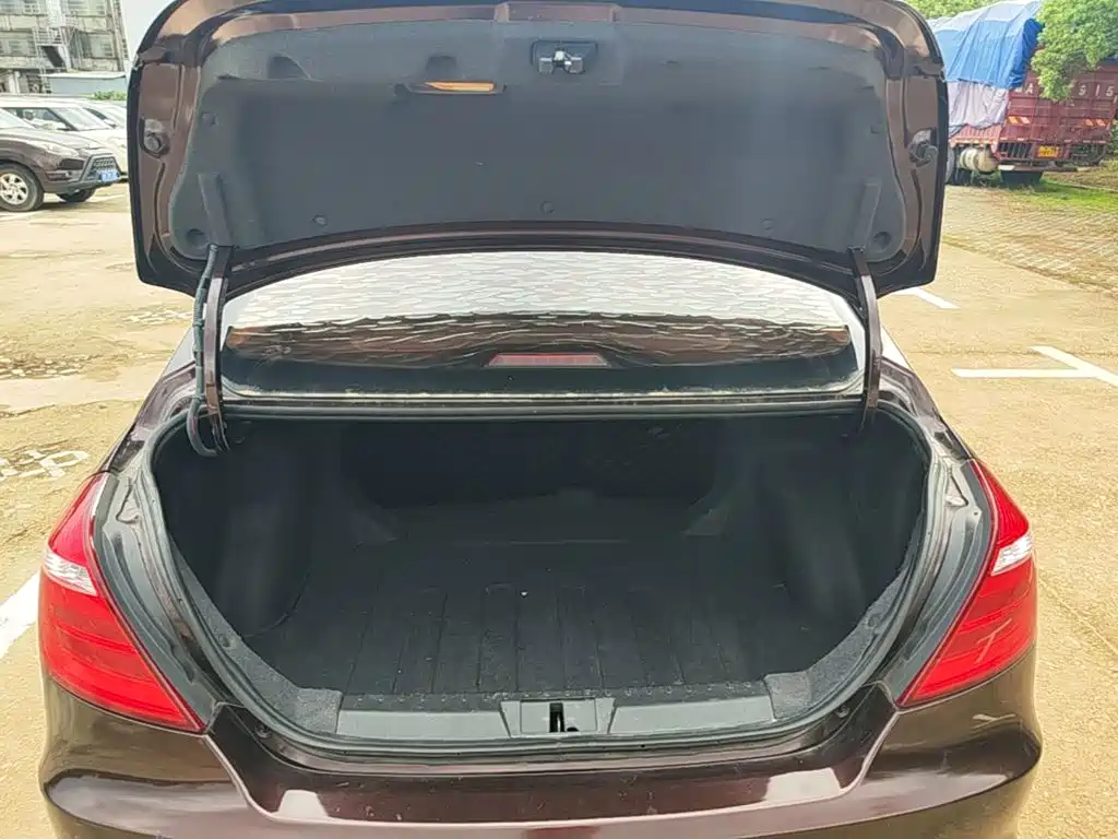 Geely Emgrand — миниатюра 19