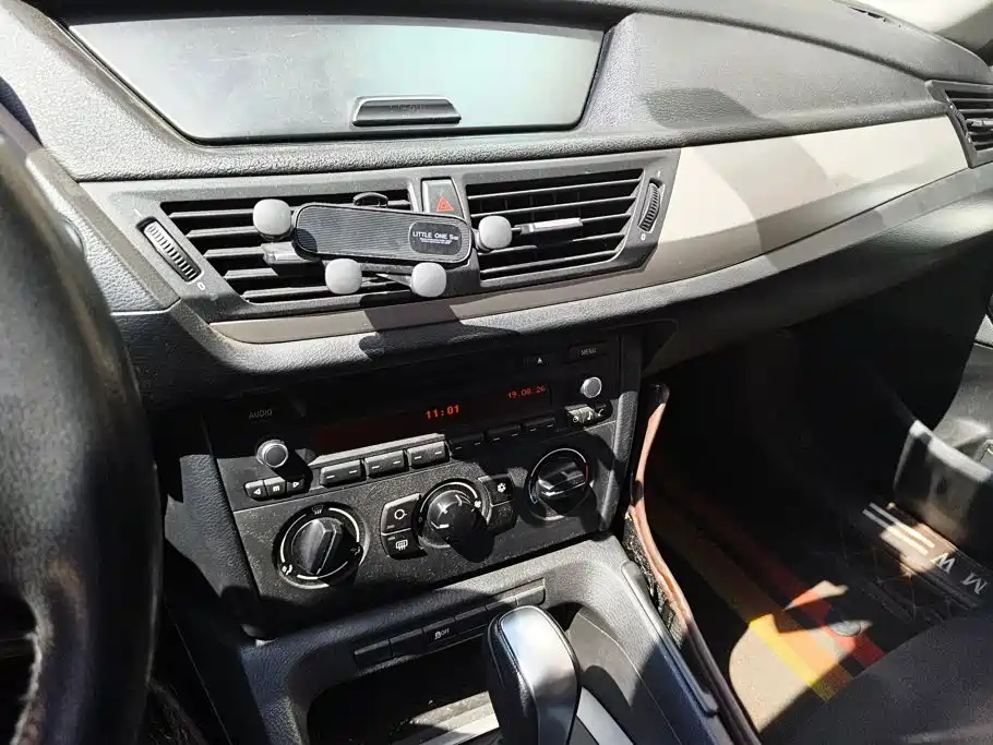 BMW X1 — миниатюра 13