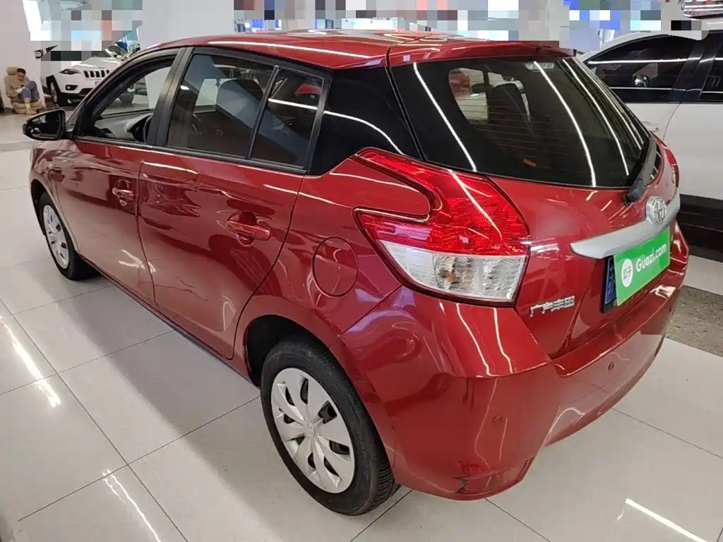 Toyota Yaris L — миниатюра 5