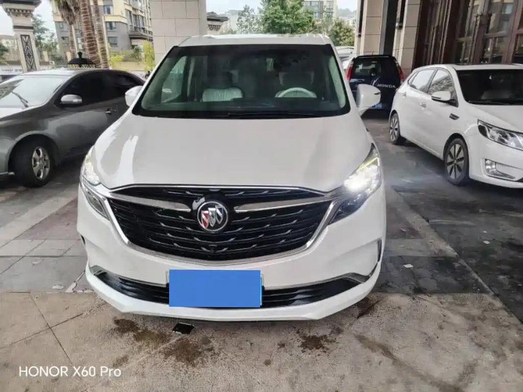 Buick GL8 — миниатюра 2