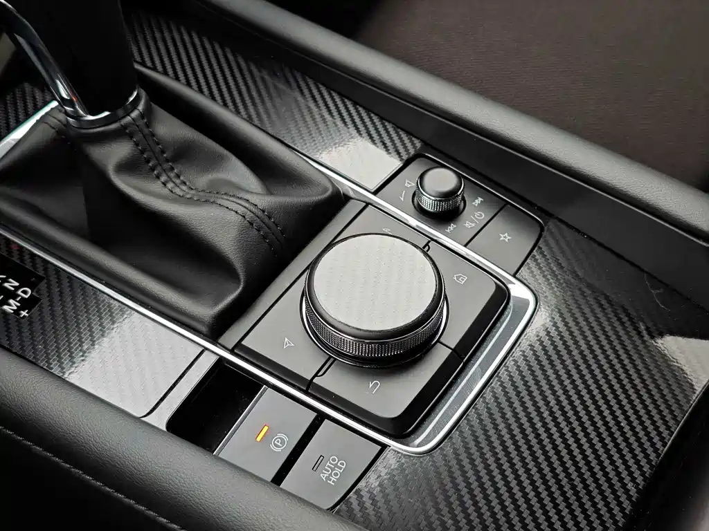 Mazda 3 Axela — миниатюра 10