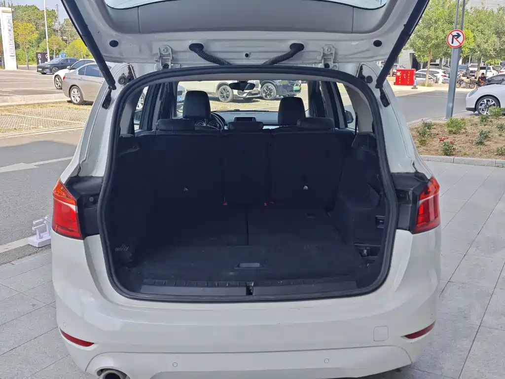 BMW 2 Series Gran Tourer — миниатюра 3
