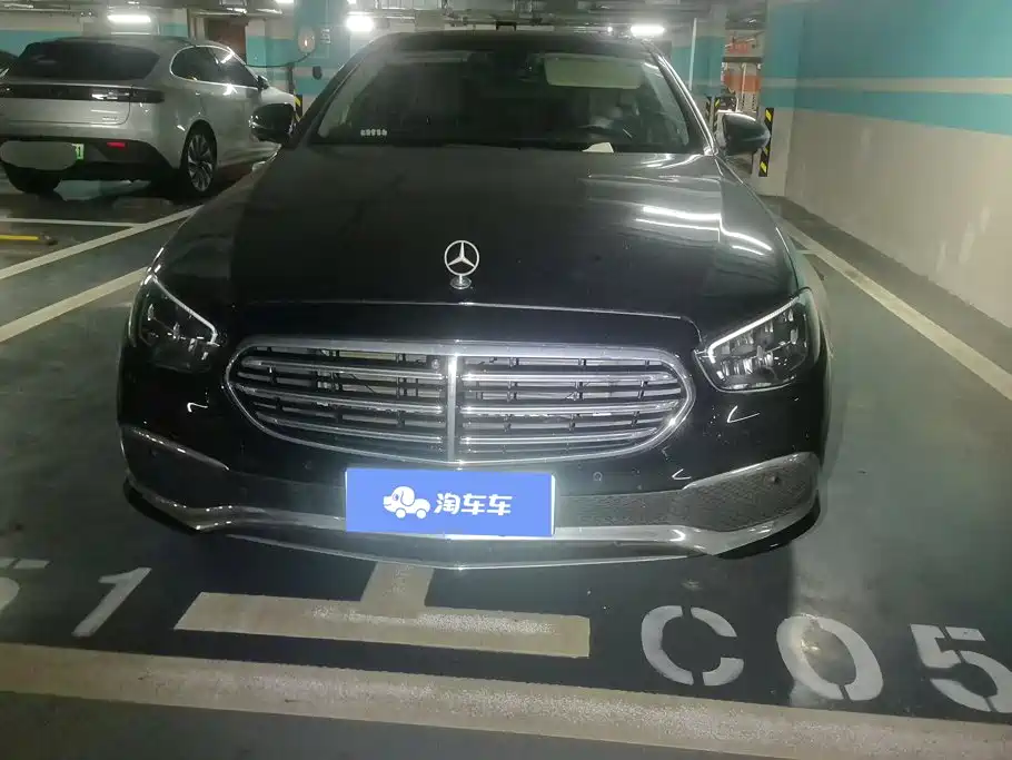 Mercedes-Benz E-Class — миниатюра 2