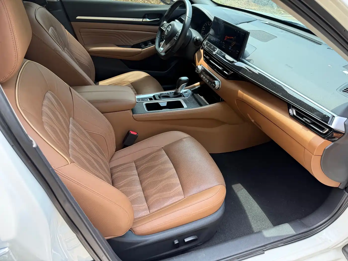 Nissan Altima 2023 Белый из Китая
