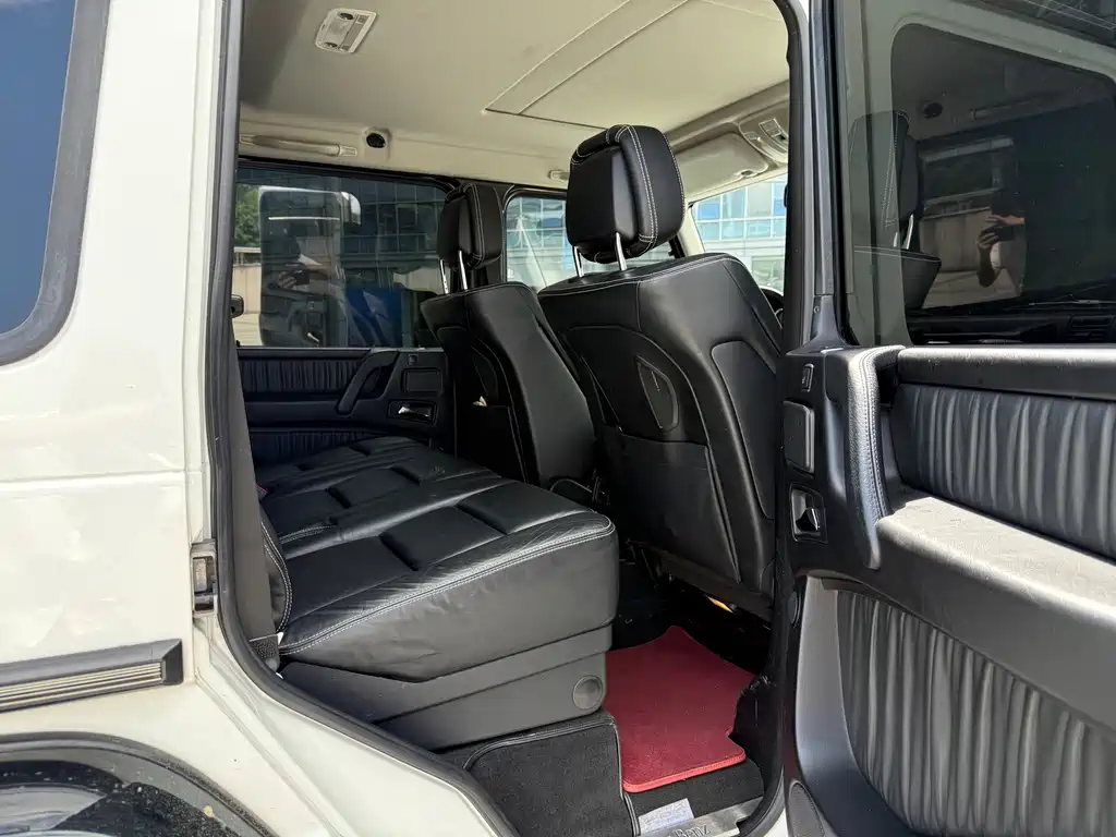 Mercedes-Benz G-Class — миниатюра 11