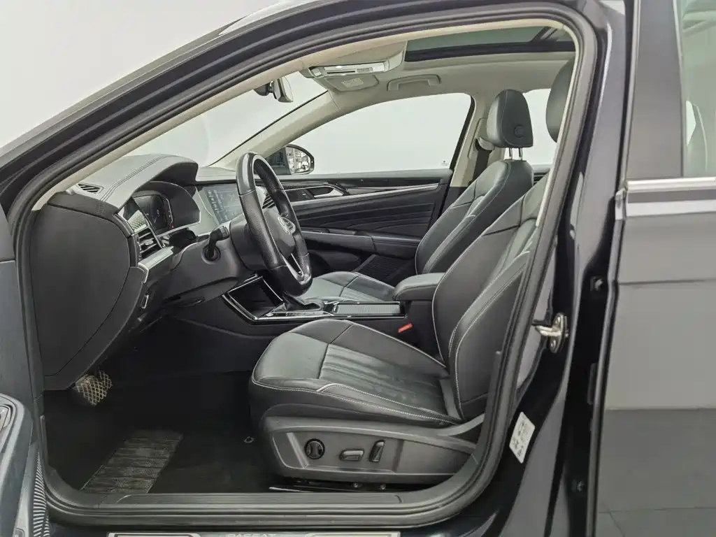 Volkswagen Passat — миниатюра 10