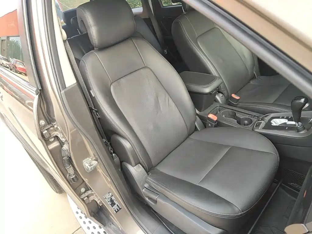 Chevrolet Captiva — миниатюра 25