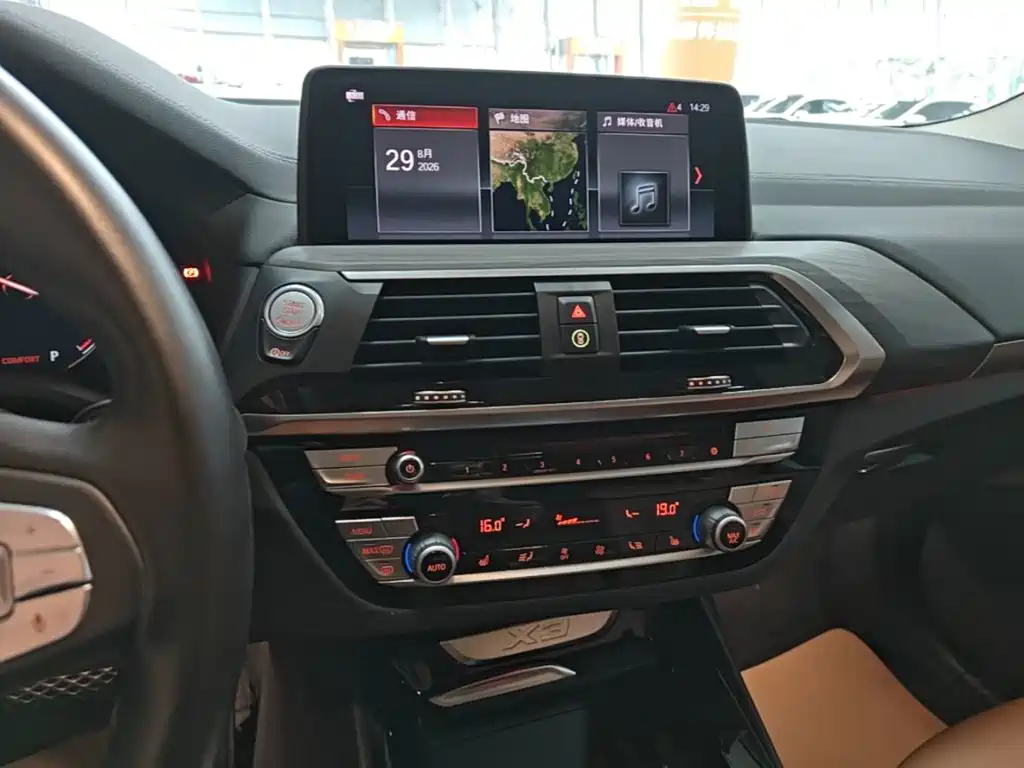 BMW X3 — миниатюра 13