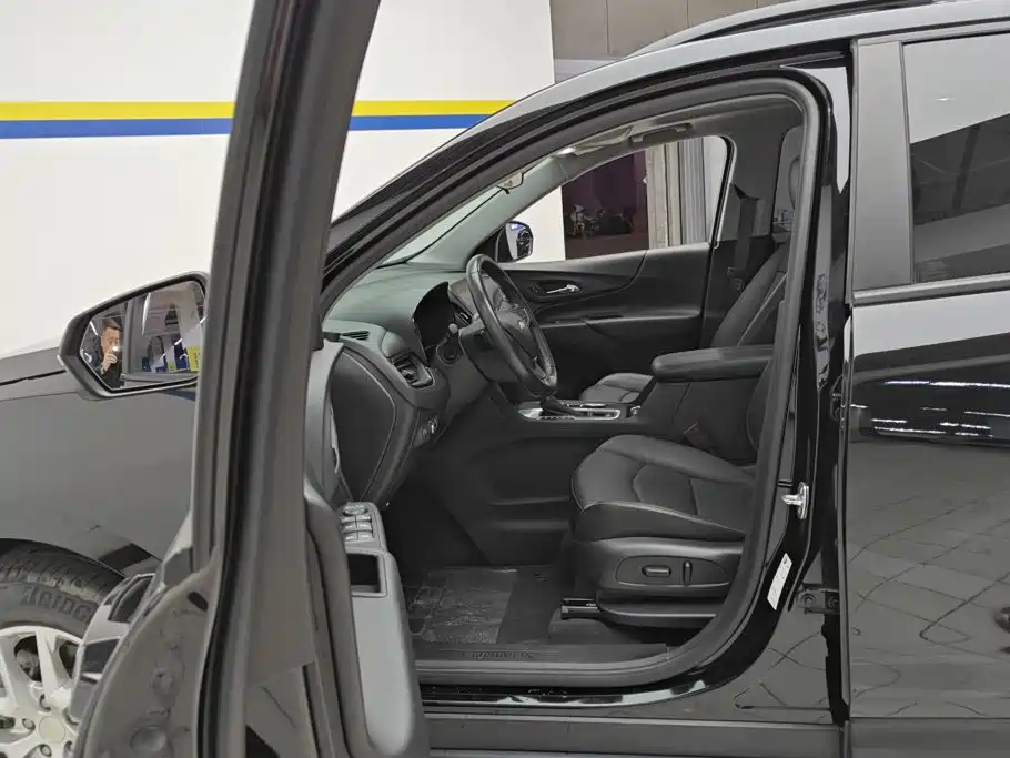 Chevrolet Equinox — миниатюра 9