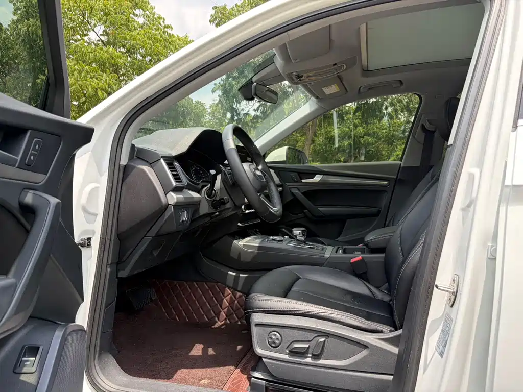 Audi Q5L — миниатюра 5