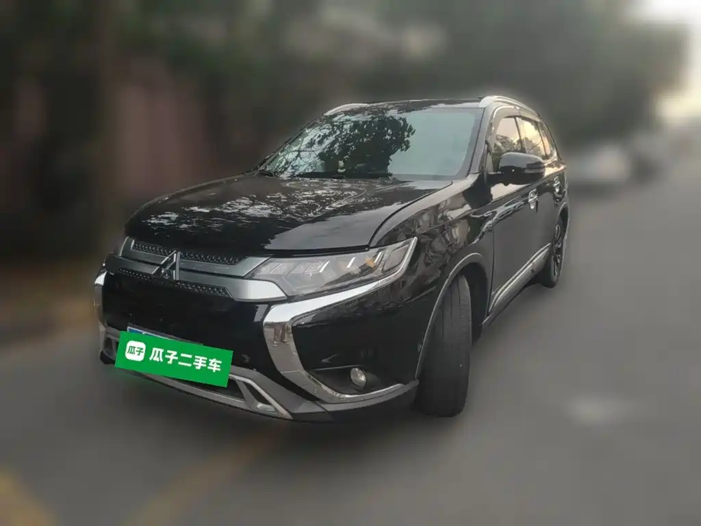 Mitsubishi Outlander — миниатюра 2