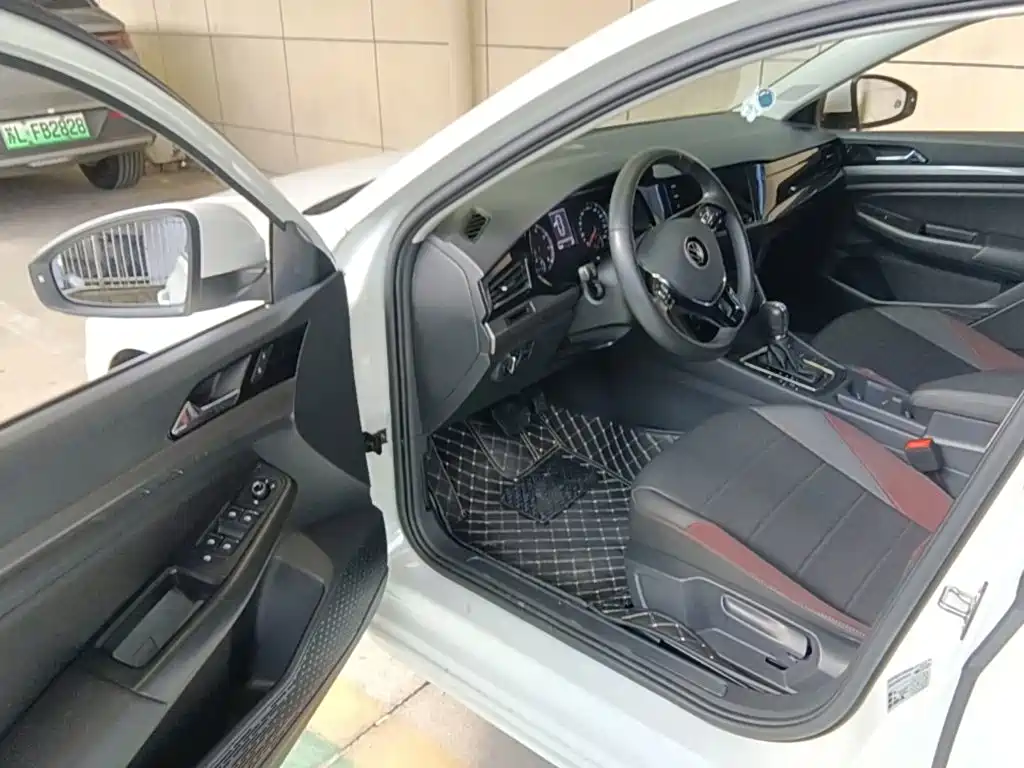Volkswagen Bora — миниатюра 16