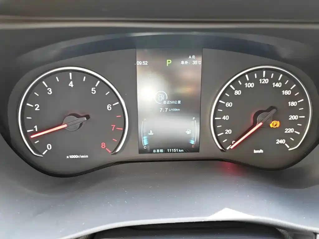 BYD Song MAX MAX 2021 1.5T AT Luxury 6 мест