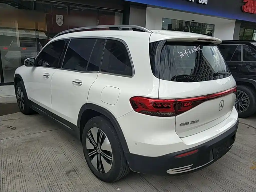 Mercedes-Benz EQB — миниатюра 5
