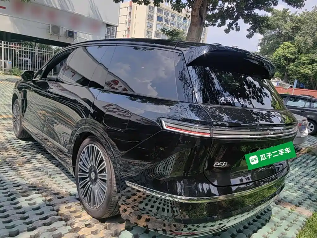 NIO ES8 — миниатюра 5