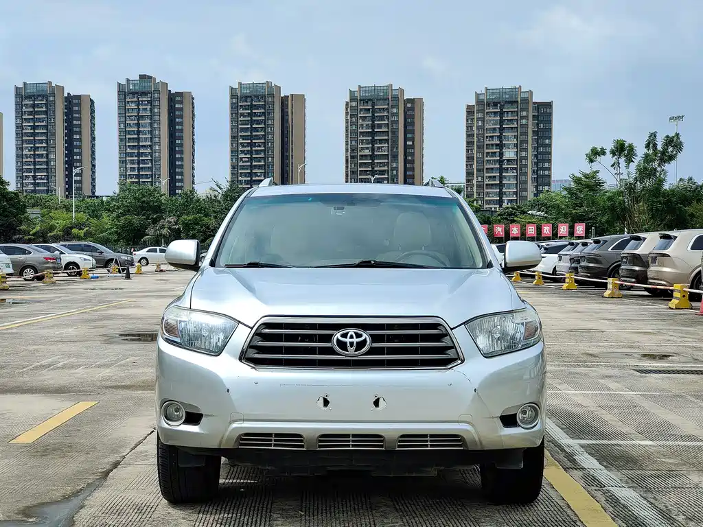 Toyota Highlander — миниатюра 2