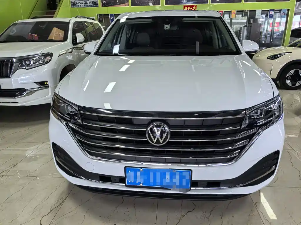 Volkswagen Viloran 380TSI Premium Speed Edition, фото 2