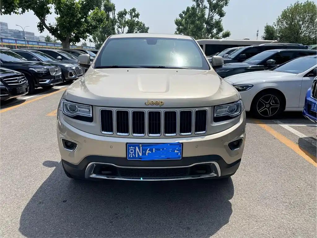 Jeep Grand Cherokee (Import) — миниатюра 2