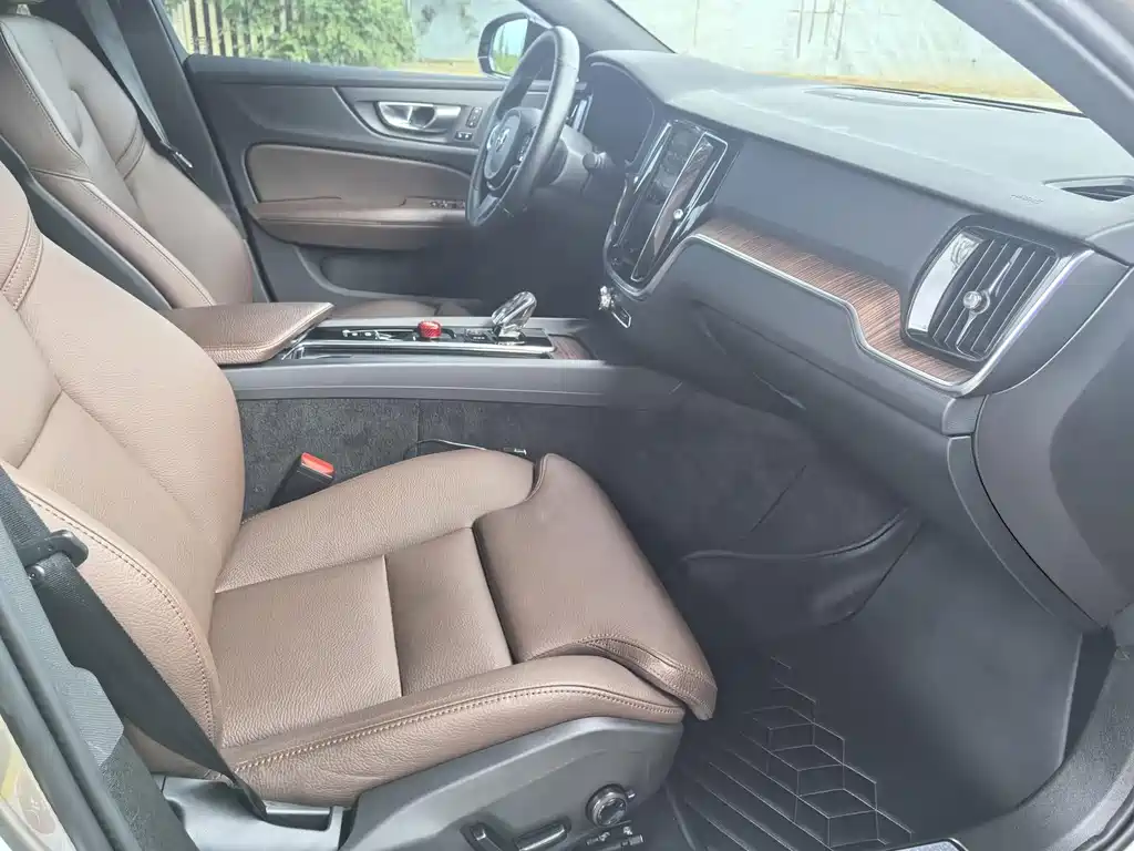 Volvo S60 — миниатюра 10