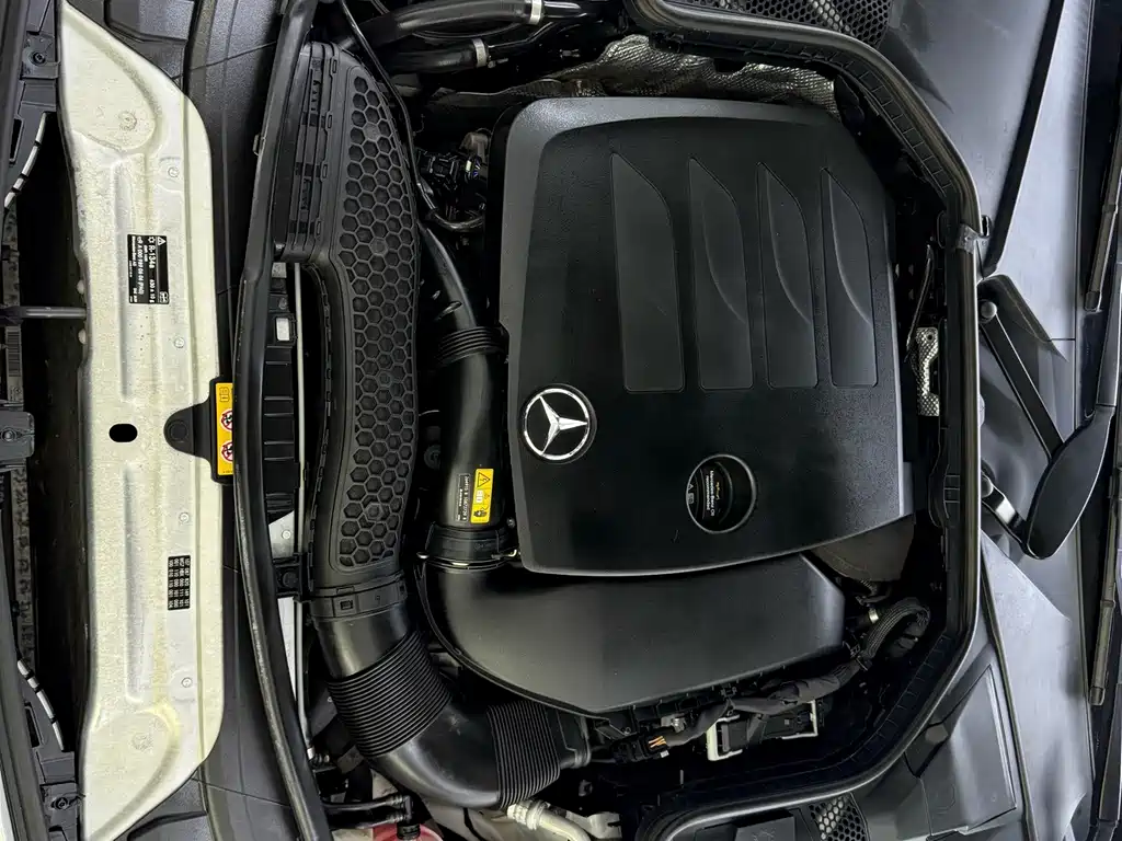 Mercedes-Benz C-Class — миниатюра 8
