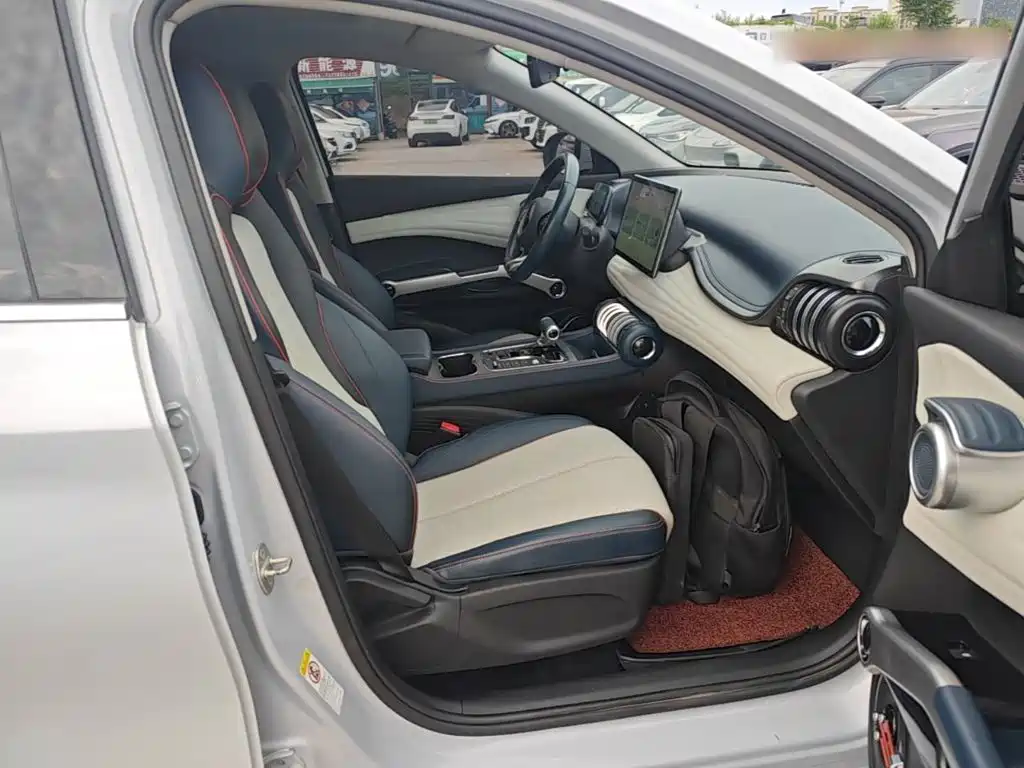 BYD Yuan Plus — миниатюра 25