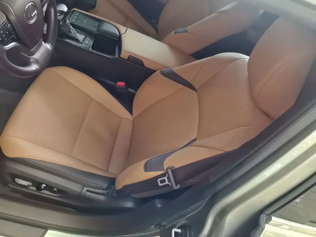 Lexus ES — миниатюра 15