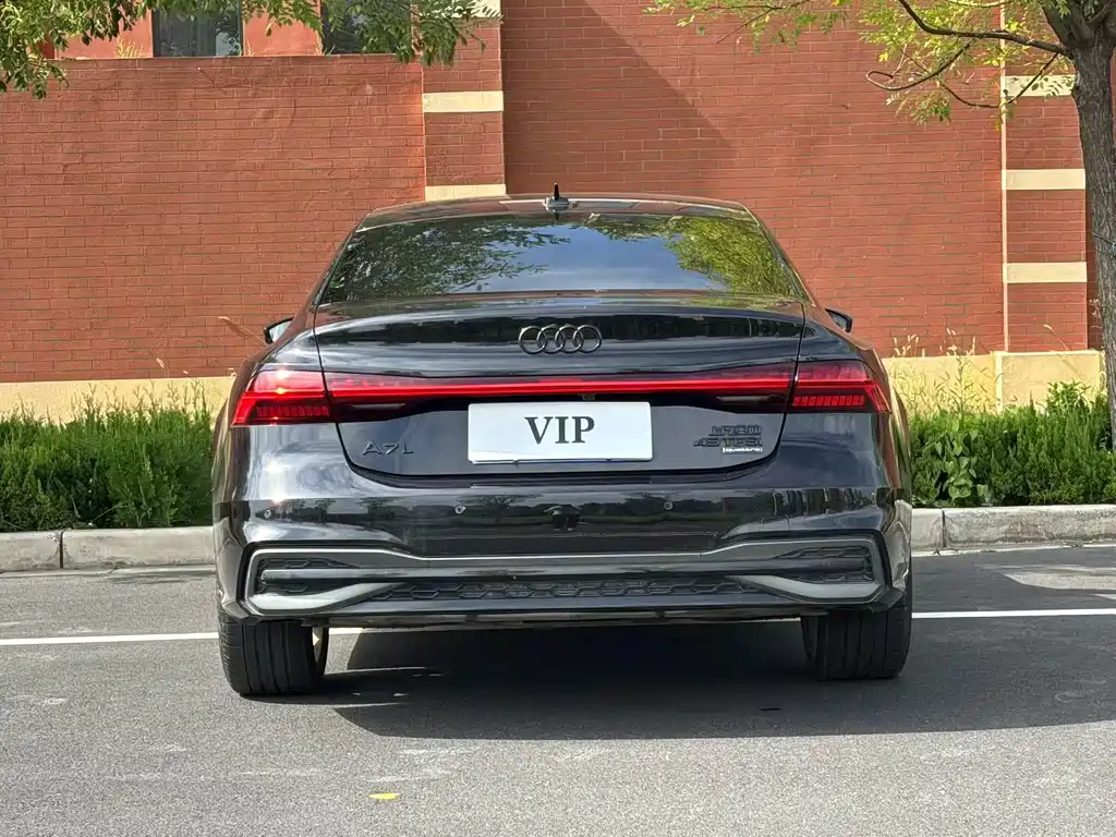Audi A7L — миниатюра 7