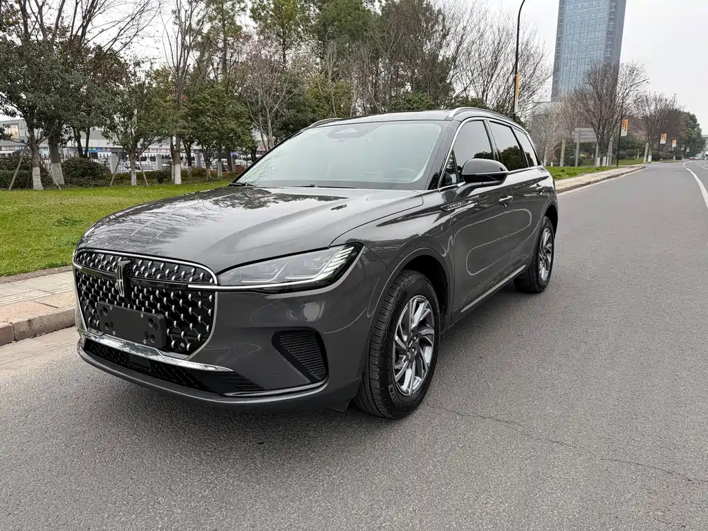 Lincoln Corsair 2024