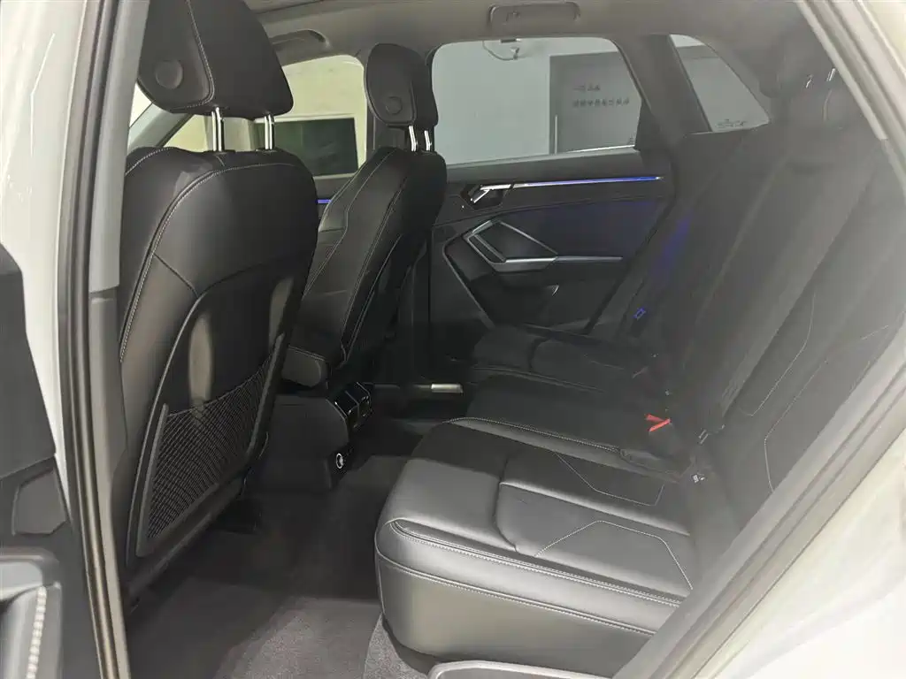 Audi Q3 — миниатюра 16