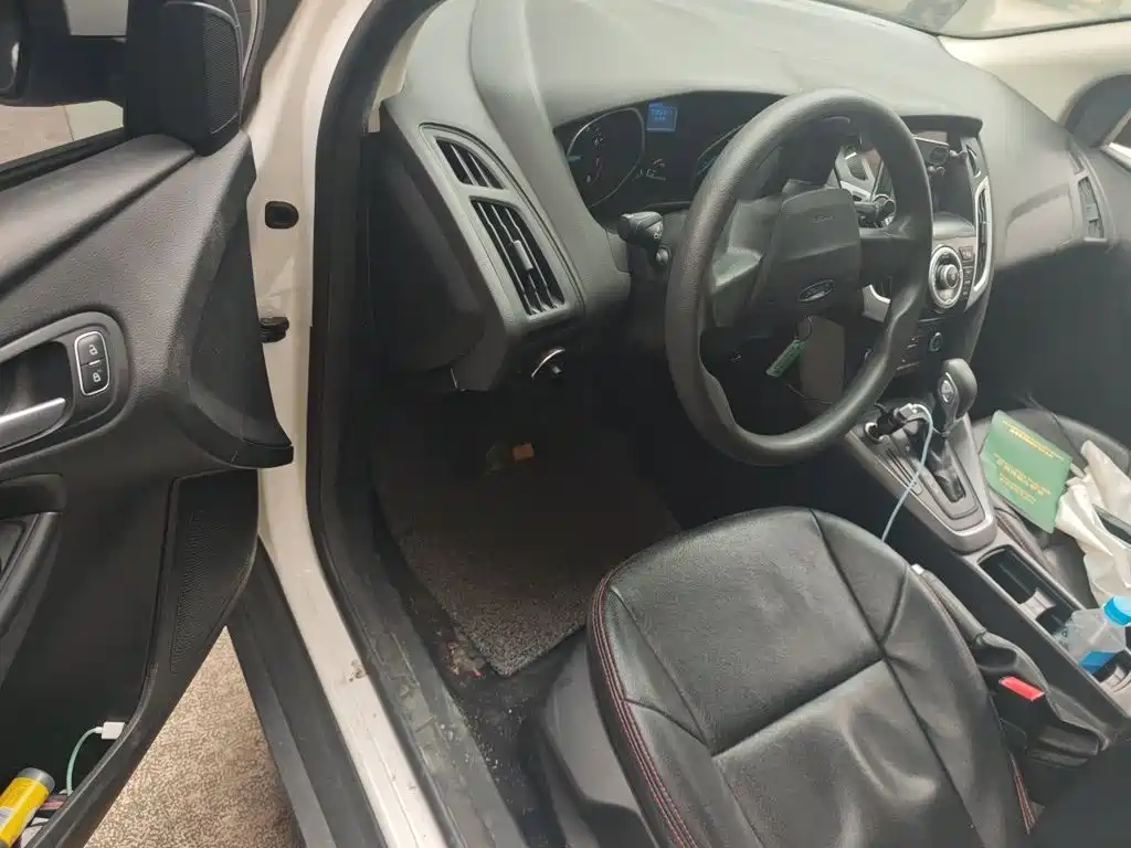 Ford Focus — миниатюра 17
